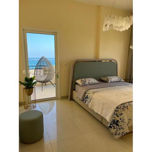 Royal Breeze view
