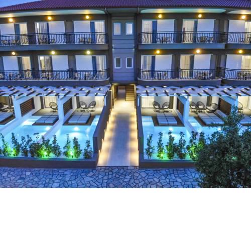 Royal Hotel and Suites
