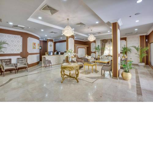 Royal Hotel