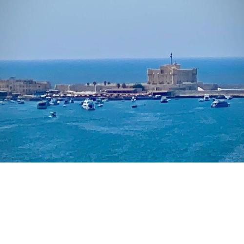 Royal Luxury Apartment with Gorgeous Sea View