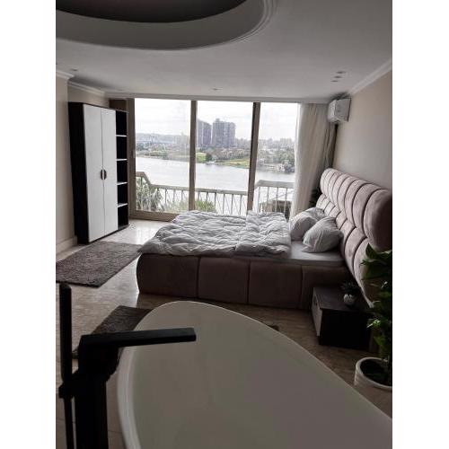 Royal Nile view 4BR