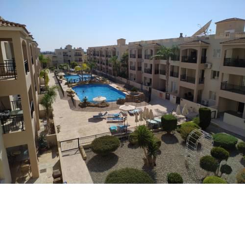 ROYAL SEACREST Apartment
