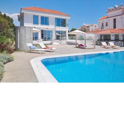 Royal Seafront Luxury Villa