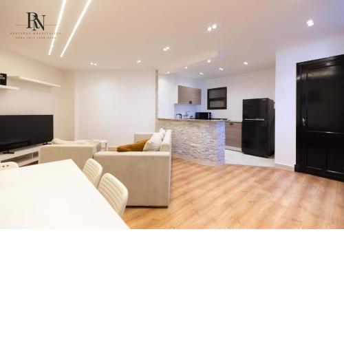 Royal Suite 1 BDR In Rehab City