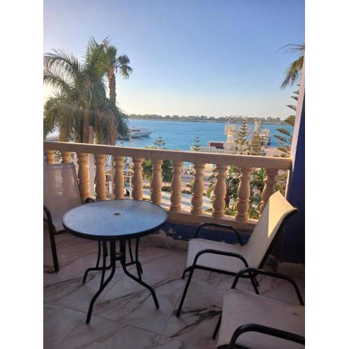 Royal Suite In Marina