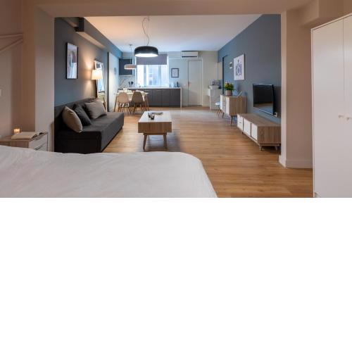 Royalty Apartment Syggrou 1