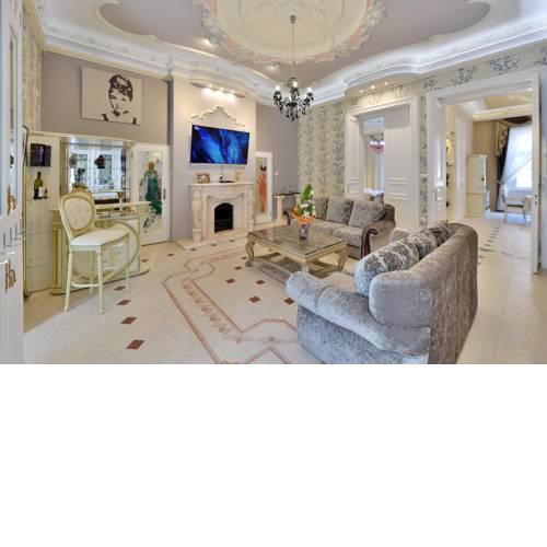 Roza Luxury Apartment