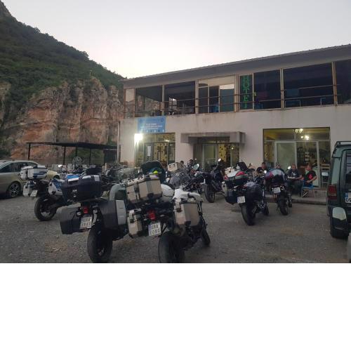Rozafa Ferry & Accommodation