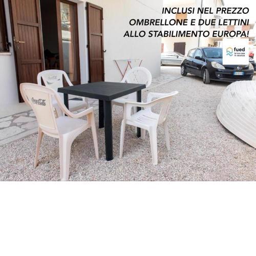 RS317 - Marcelli, bilocale in residence fronte mare