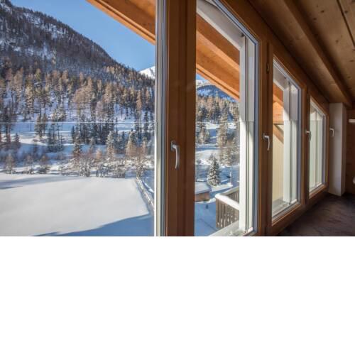 Ruhige Maisonette Dachwohnung mit Blick ins Grüne