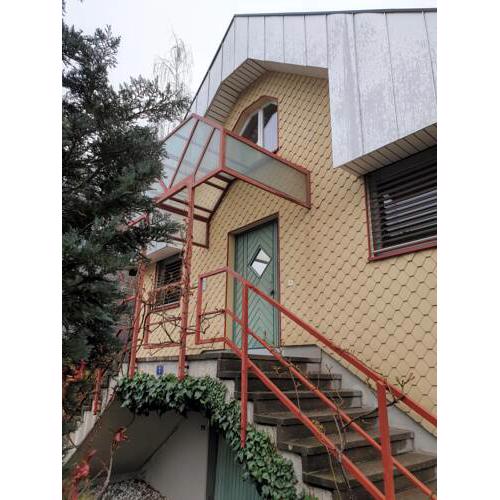 Ruhige separate Wohnung.