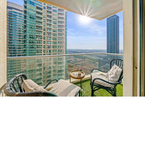 Rustic Ambiance 2BR - 2mins walk to Dubai Opera