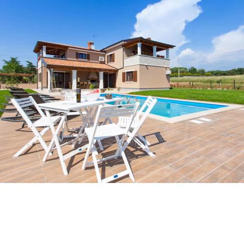 Rustic Villa in Jakovici amidst Olive Trees