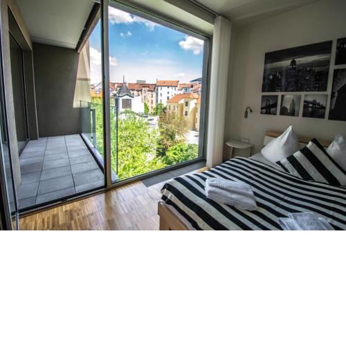 Ruterra Apartment with Garage