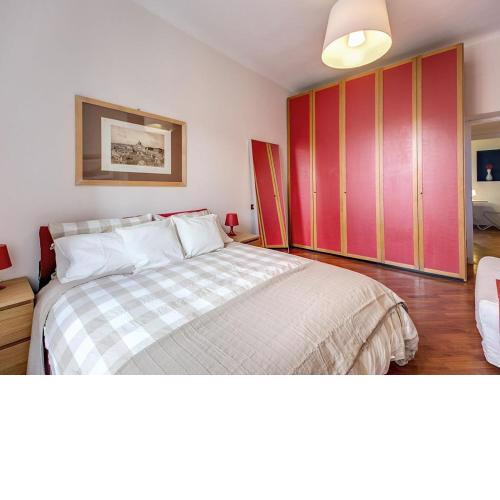 S. Peter Square Apartment