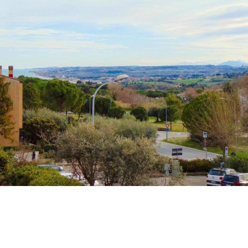 S220 - Sirolo, trilocale in centro con terrazzo