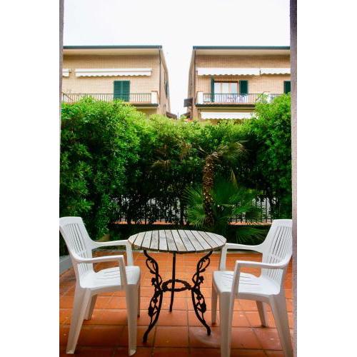 S75 - Sirolo, bilocale con giardino in centro
