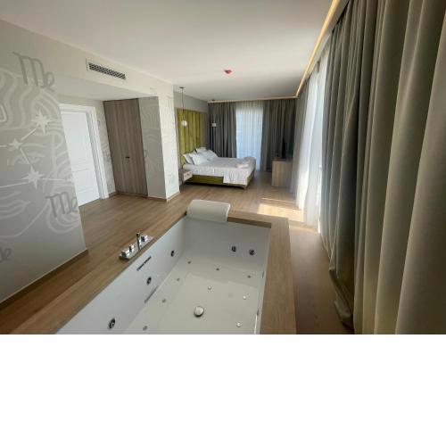 SACA HOTEL