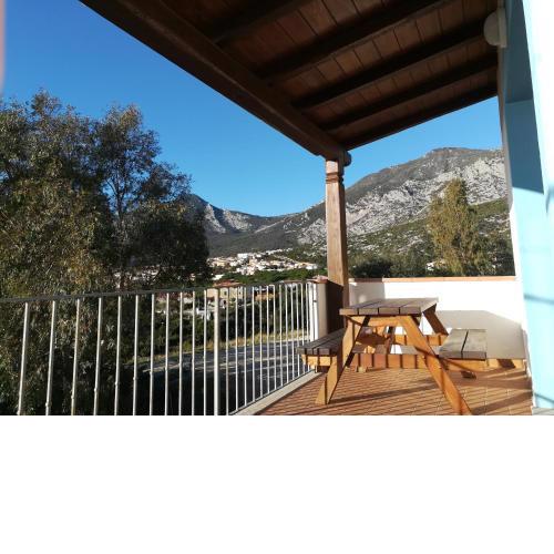 Sacha - Stunning Panoramic View Flat