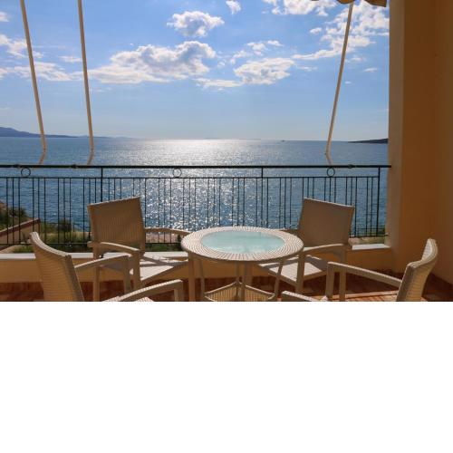 Sail Sea View Apartments