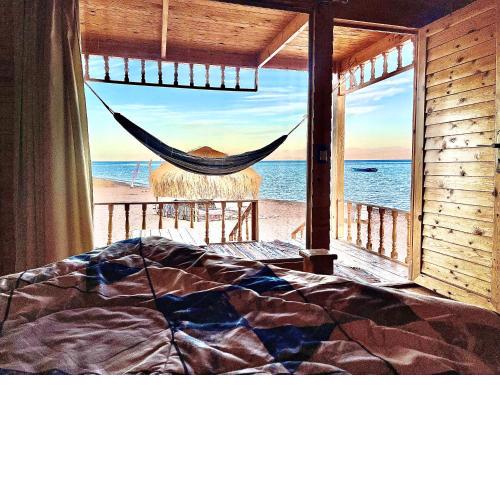 Sama Beach camp