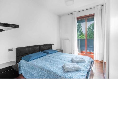 [San Siro] • Blue House Exclusive •