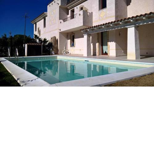 San Teodoro Exclusive rooms - Ville e camere con uso piscina - with swimming pool use - Lu Fraili