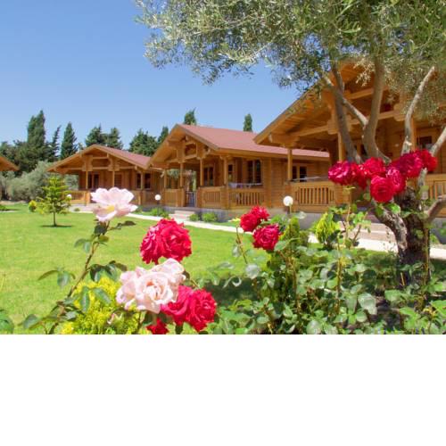 Sandy's Studios Apartments & Log-Villas