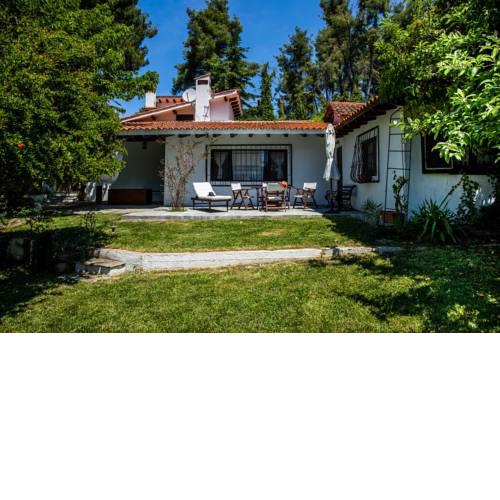 Sani Woods Villa