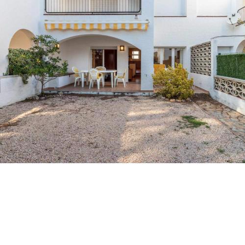 SANT CARLES 26 magnífico apartamento renovado con jardín
