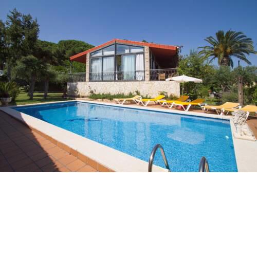Sant Daniel Villa Sleeps 8 Pool WiFi