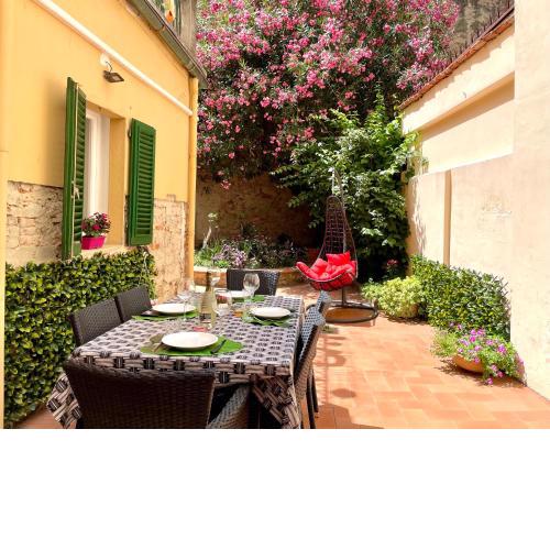 Santa Croce Garden Apartment