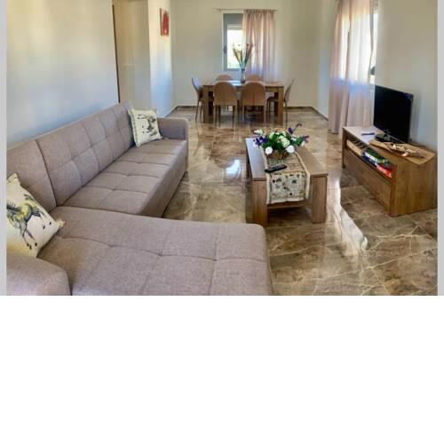 Santa Marina - Modern Home