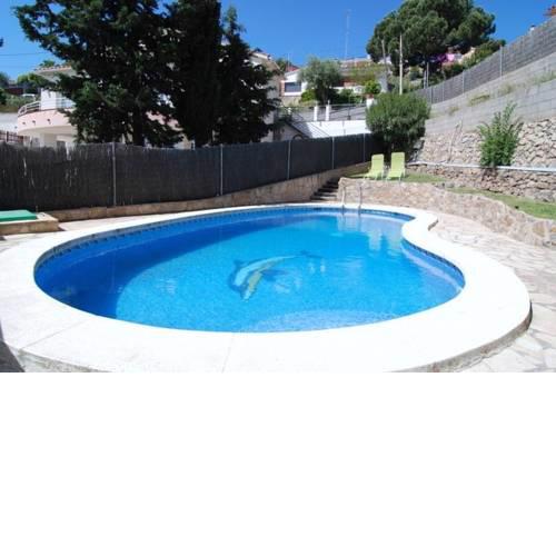 Santa Susanna Villa Sleeps 12 Pool