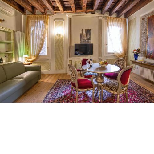 Sant'Angelo - Fenice Apartments in Venice