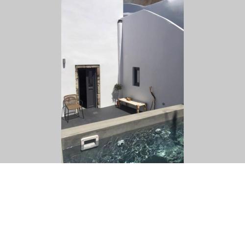 Santorini Folia Cave house, 4 pers, view, jacuzzi