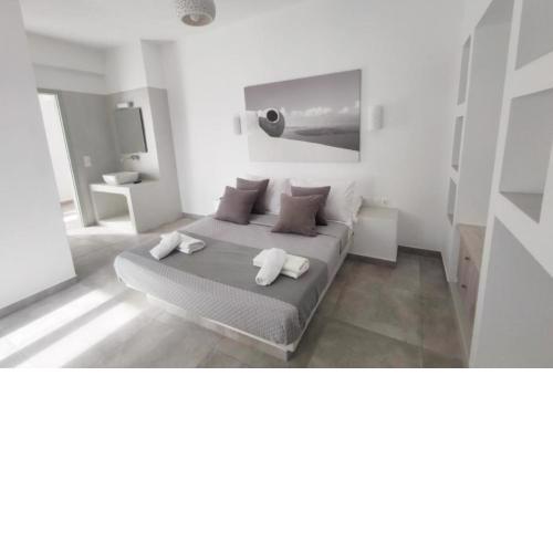 Santorini South Beach rooms