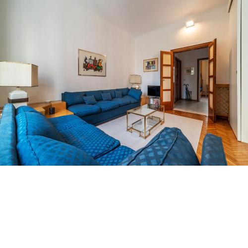 Sapienza & Villa Borghese Comfy Apartment