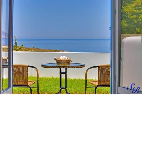Sarakiniko Rooms