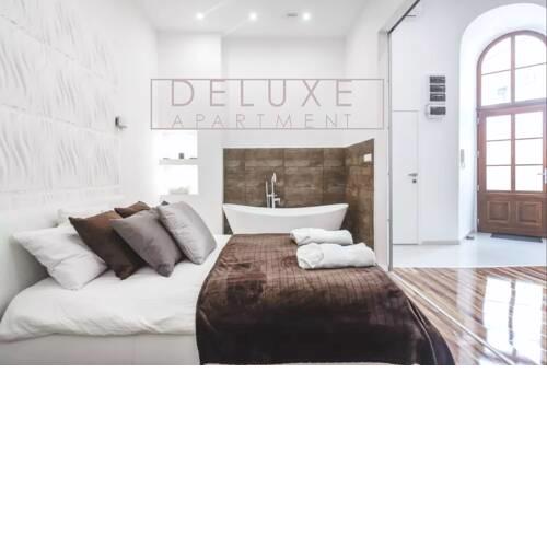 SAUNA - Stunning Modern LUXURY Elegant - in heart of the city