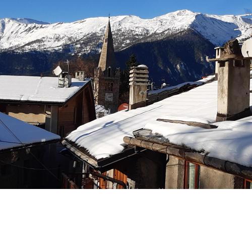 Sauze d'Oulx with garden, ciabot la garitüla