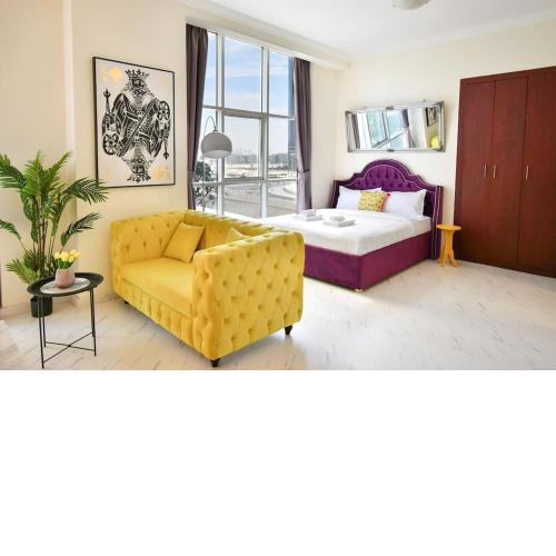 Scala Tower Central Chic with a twist studio
