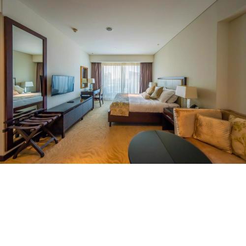 Scenic view studio/Dubai Marina