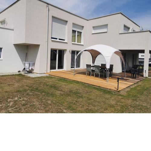 Schöne große 90 m² Ferienwohung in Zweikirchen