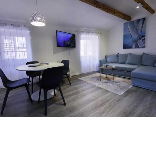 Sea Apartment Carera
