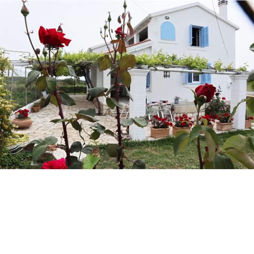 Sea Breeze Coastal House-in Almyros Beach