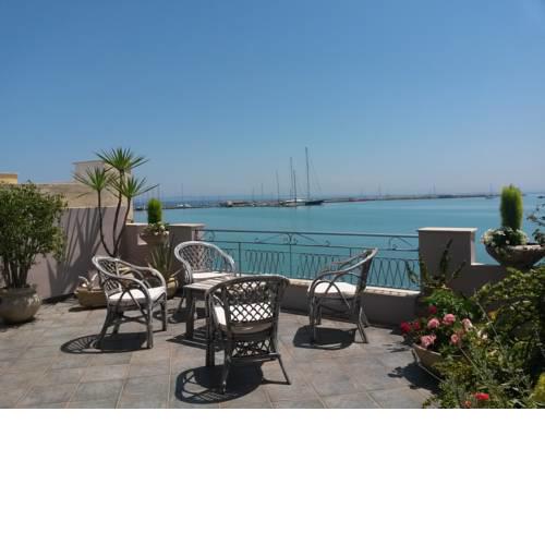 Sea Melody Seafront Maisonette