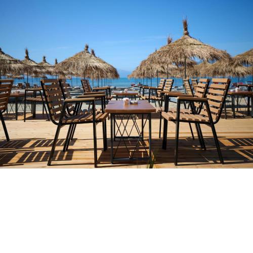 Sea & Sand Hotel