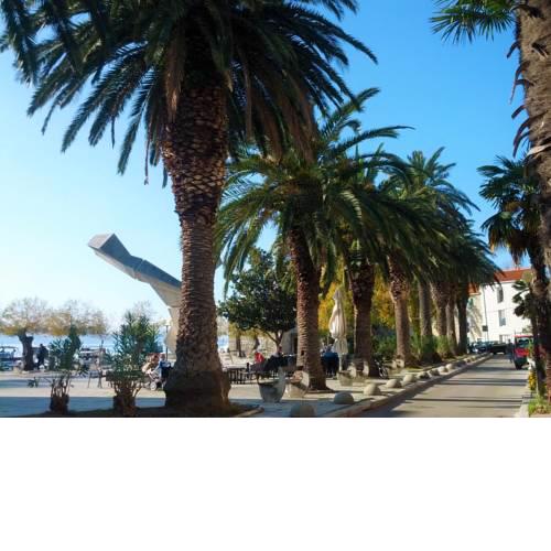 Sea-side apartment near Split, Trogir, and Airport!