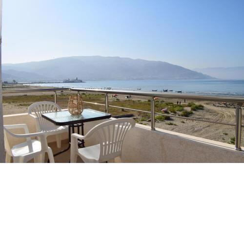 Sea View Apartment - 007